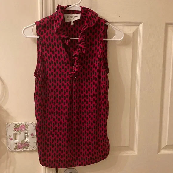 - Elizabeth McKay ruffle neck top - Picture 3 of 10